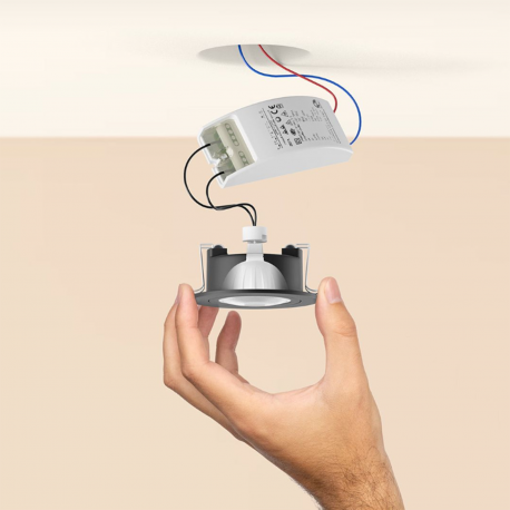 8719514491342  Inteligentny reflektor punktowy MR16 PHILIPS HUE