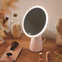 8719514420458 Przenośne lustro z podświetleniem PHILIPS